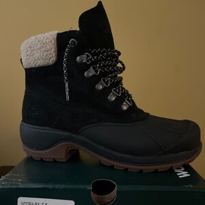 Brand New Wolverine Frost Boots